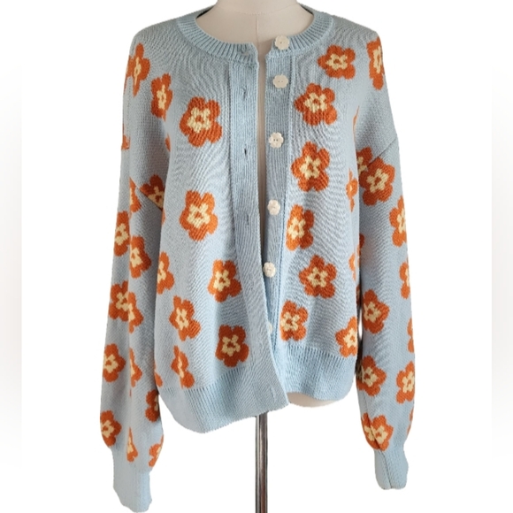 ZARA Floral Jacquard Knit Cardigan Flower Shaped Buttons Size MEDIUM - Picture 6 of 7